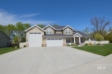 Lake Home For Sale in Eagle, Idaho