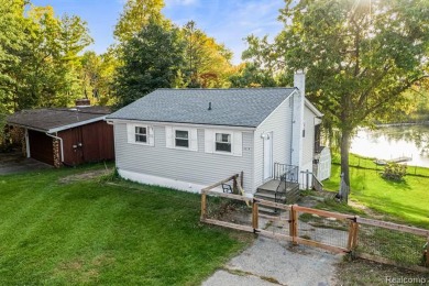 Dunleavy Lake Home Sale Pending in Highland Michigan