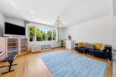 WELCOME TO THIS BRIGHT AND MOVE-IN READY 4 BEDROOM, 2 BATHROOM - photo 16