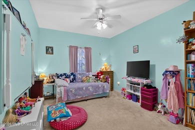 Meticulously maintained 3 bedroom 2 bath home featuring over - photo 19