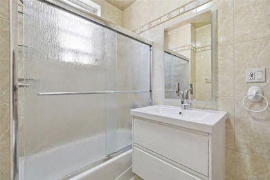 WELCOME TO THIS BRIGHT AND MOVE-IN READY 4 BEDROOM, 2 BATHROOM - photo 27