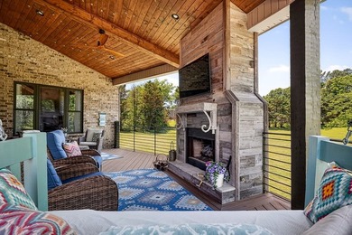 From the moment you step through the 8' double entry doors, the - photo 28