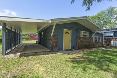 COMPOUND! Hard-to-find acreage property in the heart of - photo 10