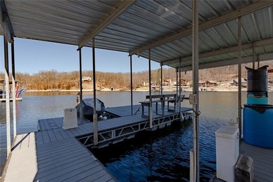 Nestled at the 8 MM in Buck Creek Cove, this lakefront retreat - photo 44