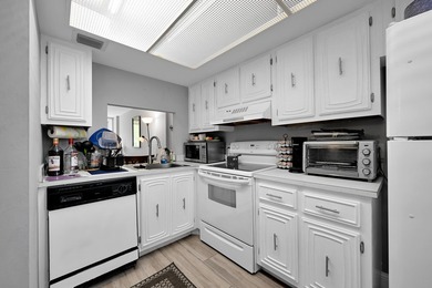 Welcome to this ALL AGES charming one-bedroom - photo 9