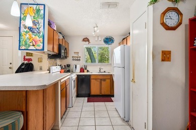 Motivated seller! Enjoy the peace and tranquility of Hidden - photo 4
