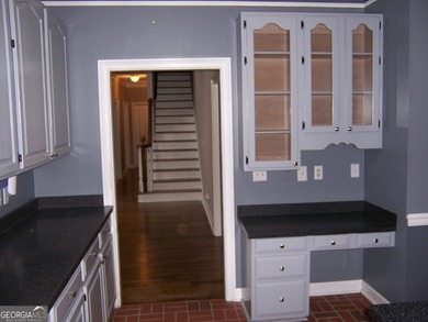 Need some room this is it !!! 5 Bdrm 3 Bth all Brick home. Huge - photo 12