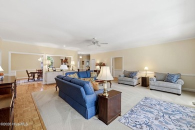 Outstanding curb appeal in this meticulously kept and upgraded - photo 12