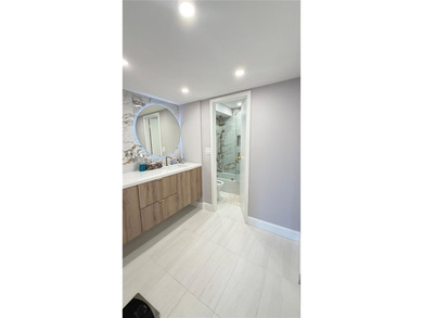 Beautiful 2 bedroom / 2 bathroom unit at Arlen House East