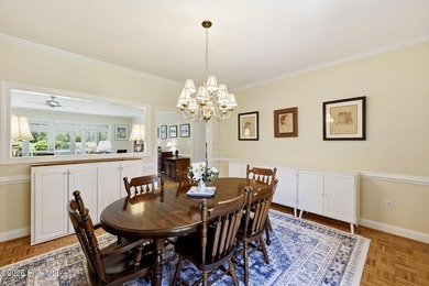 Outstanding curb appeal in this meticulously kept and upgraded - photo 15