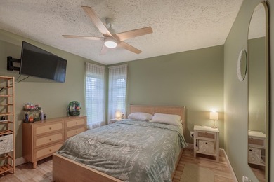 Welcome to this charming 2-bedroom, 2-bath pool home in the - photo 15