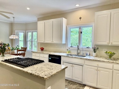 Outstanding curb appeal in this meticulously kept and upgraded - photo 17