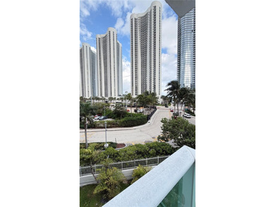 Beautiful 2 bedroom / 2 bathroom unit at Arlen House East