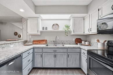 Located in the community of Oceanway Manor, (no HOA) this is - photo 19