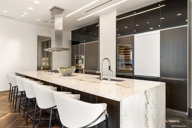 Luxury at its best! One of Dallas' Most iconic Hi-Rise