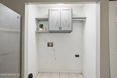 Located in the community of Oceanway Manor, (no HOA) this is - photo 20