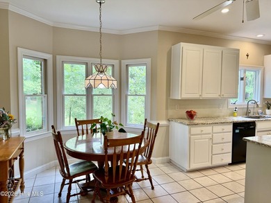 Outstanding curb appeal in this meticulously kept and upgraded - photo 22