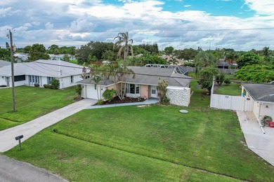 Welcome to this charming 2-bedroom, 2-bath pool home in the - photo 25
