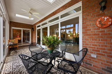 Outstanding curb appeal in this meticulously kept and upgraded - photo 30
