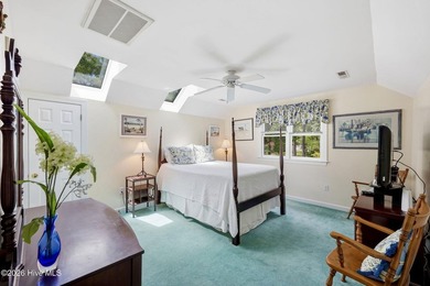 Outstanding curb appeal in this meticulously kept and upgraded - photo 46