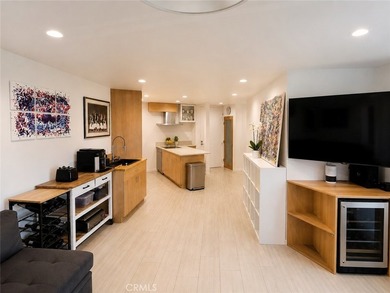 Stunning Fully Renovated Waterfront Condo with Marina Views - photo 10
