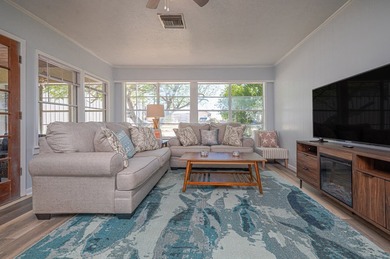 GREAT INVESTMENT OPPORTUNITY & LOCATION!!Enjoy this relaxing - photo 9