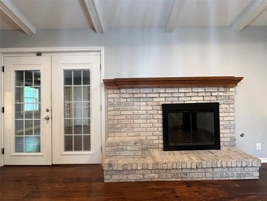 So much to like about this home! Great curb appeal with majestic - photo 17