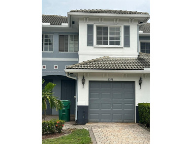 (private lake, pond, creek) Townhome/Townhouse For Sale in Lauderhill Florida