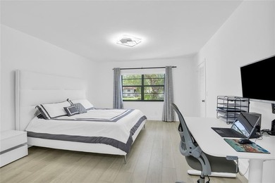 FURNISHED LAKEFRONT CORNER UNIT CONDO in the desirable Cypresses - photo 24