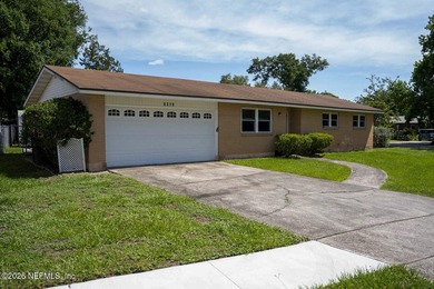 Solid, well-kept brick and concrete block home with great bones - photo 1