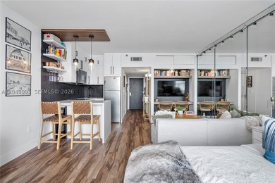 Fully renovated studio with breathtaking, unobstructed bay views - photo 8
