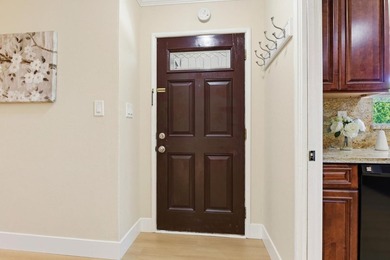 Elegance & Convenience in a Prime Location. Rare 8,600+ SF lot - photo 3