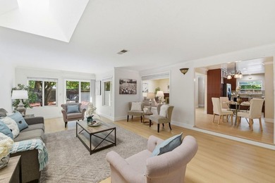 Elegance & Convenience in a Prime Location. Rare 8,600+ SF lot - photo 9