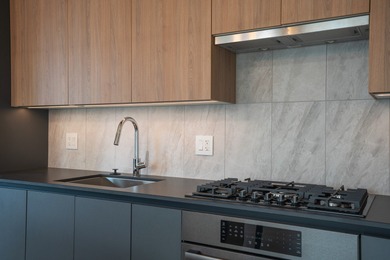 Northwest Corner! Updated unit featuring 2 spacious bedrooms