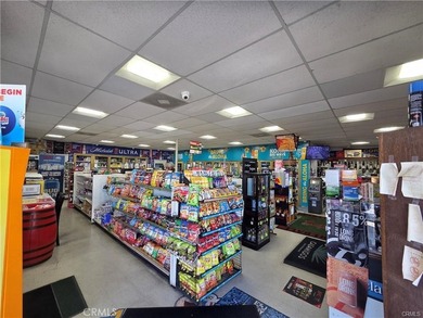 Established liquor store located in Torrance, CA within Los - photo 2