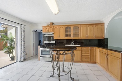 Move right into this beautifully updated 3-bedroom, 2-bath home - photo 5