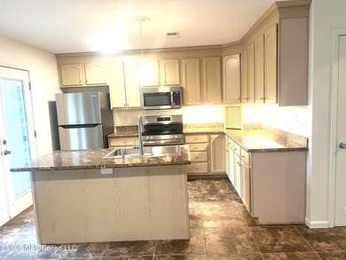 Desirable end unit 2BR/2.5BA townhouse with stylish updates - photo 6