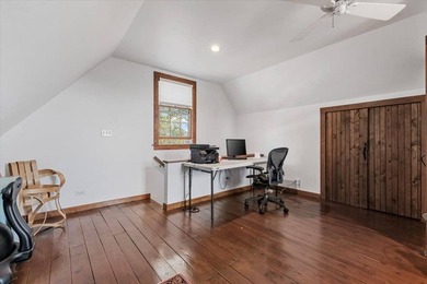 Discover this elegant Water Mill summer retreat, perfectly - photo 29