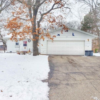 Buffalo Lake Home For Sale in Montello Wisconsin
