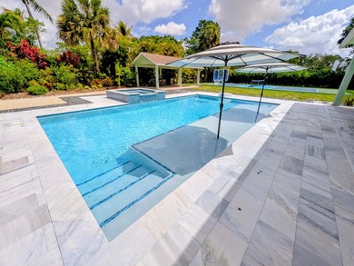 Welcome to your private acre retreat in the highly sought after - photo 2