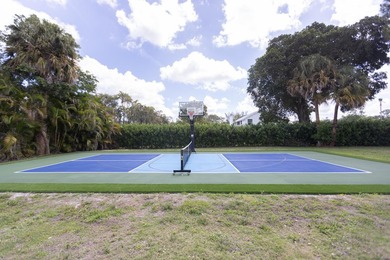 Welcome to your private acre retreat in the highly sought after - photo 3