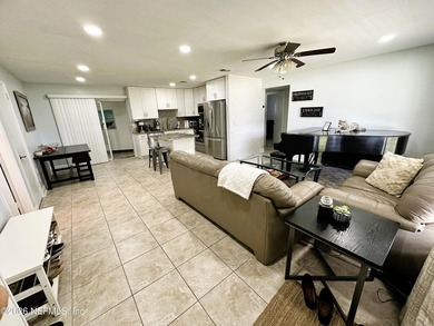 Income-Producing Multi-Family Property in Prime Jacksonville - photo 1