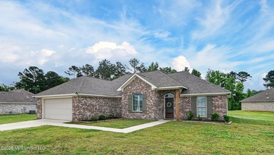 Seller is offering $5000 in buyer closing costs! Like-New Home - photo 2