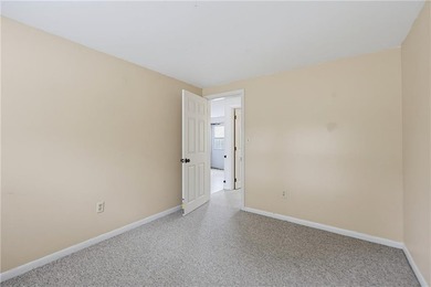 Charming 3-bedroom, 1-bath ranch offering comfortable - photo 20