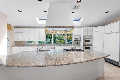 Welcome to an extraordinary opportunity to own a magnificent - photo 21