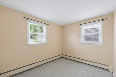 Charming 3-bedroom, 1-bath ranch offering comfortable - photo 24