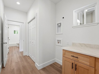 Experience the perfect combination of modern design and Hill - photo 26