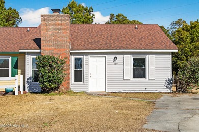 New River Townhome/Townhouse Active Under Contract in Jacksonville North Carolina