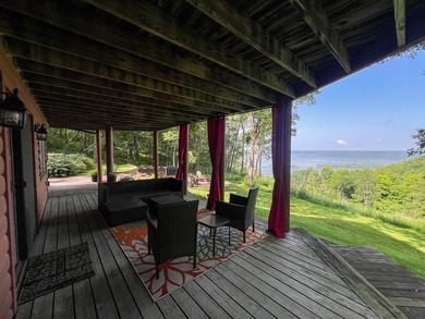 Escape to this cabin-style retreat with gorgeous river views and - photo 43