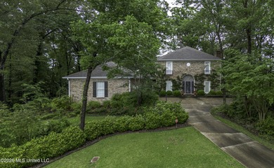 Welcome home to 8 Lakeview Drive in Raymond! Situated on a one - photo 1